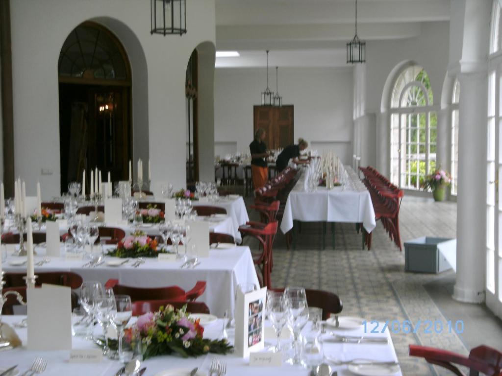 Jagdschloss-Bellin Bellin  Bagian luar foto