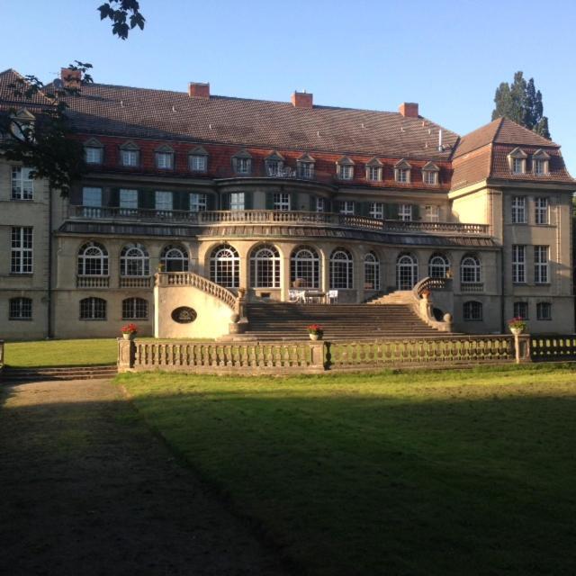 Jagdschloss-Bellin Bellin  Bagian luar foto